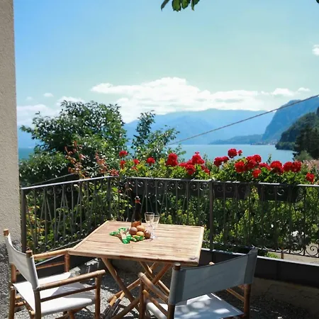 Holiday home Casa Giorgio - Acquaseria, San Siro By Lovecomo